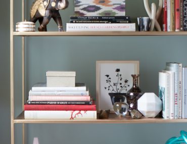 shelf. Tips from Nicole Gibbons - sohautestyle.com